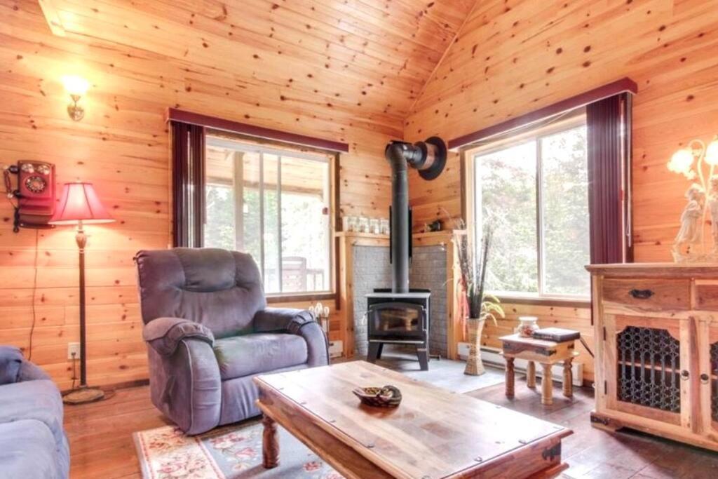 Chalet Riviere - Bord De Riviere - Romantique Сент-Алексис-де-Мон Экстерьер фото